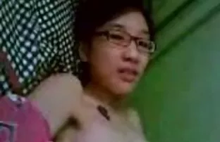 XXX توسعه کار سوراخ با زبان و انگشتان كون بزرك