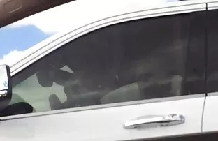 XXX مرد در دفتر خود عکس سکسی کون بزرگ کمی صحبت