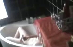 XXX سبزه در جوراب ساق بلند سیاه می سکس زنان کون بزرگ داند که چگونه به درایو شما دیوانه