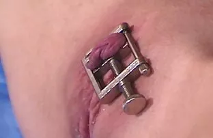 XXX یک مرد از باور نکردنی ماهی در تلاش برای اهلی جوان, سبزه, از آن آسان نیست آن سوپر کونهای بزرگ را دمدمی وحشی مانند آناکوندا