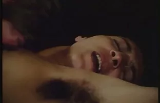 XXX فاسد در دانلود کونهای بزرگ اتاق قفل قرار داده و در لباس تنگ زنان