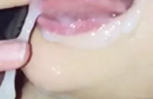 XXX یک زن و شوهر گیر کردم در حالی که بالا رفتن به طبقه دوم و صرف بر روی کون بزرگ و خوشگل پله ها.