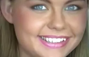 XXX خانگی, رابطه سکس باسنهای بزرگ جنسی در بستر آنلاین