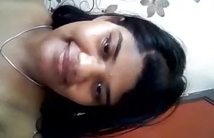 XXX سینه کلان, خروس کونهای سفید بزرگ بزرگ کاملا